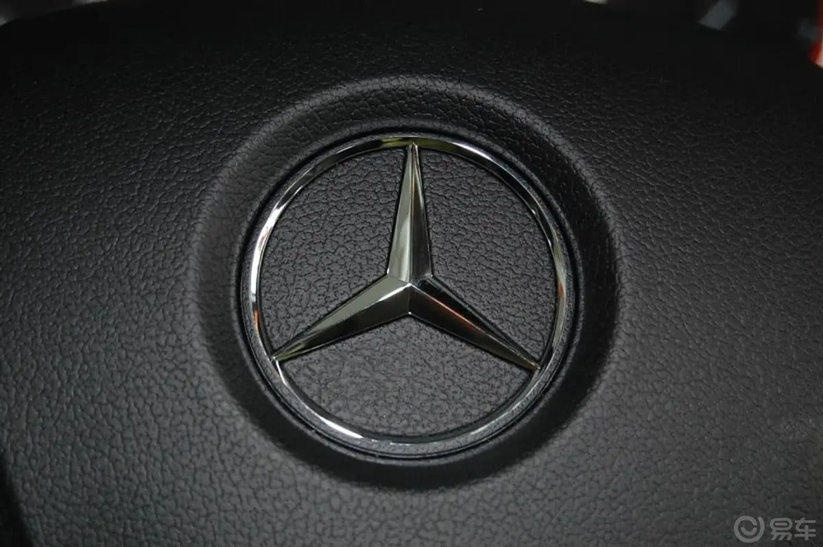 奔驰GLK级(进口)GLK 300 4MATIC 豪华型内饰