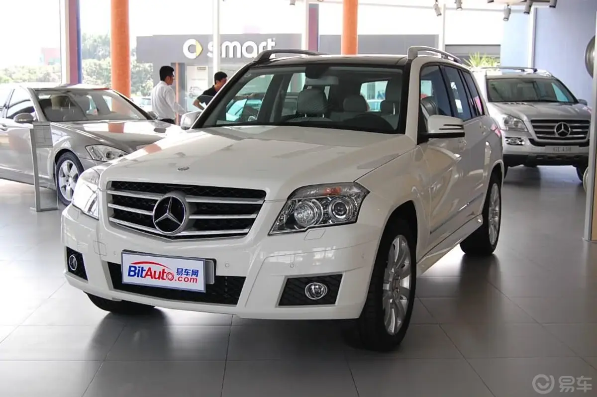 奔驰GLK级(进口)GLK 300 4MATIC 豪华型外观