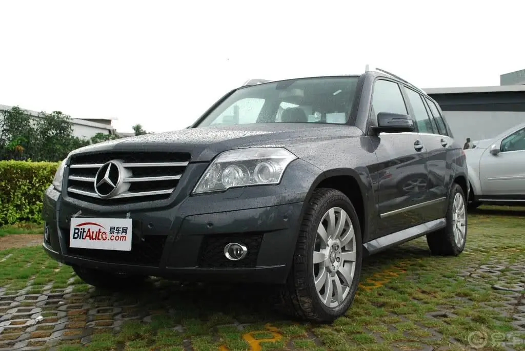 奔驰GLK级(进口)GLK 300 4MATIC 豪华型外观