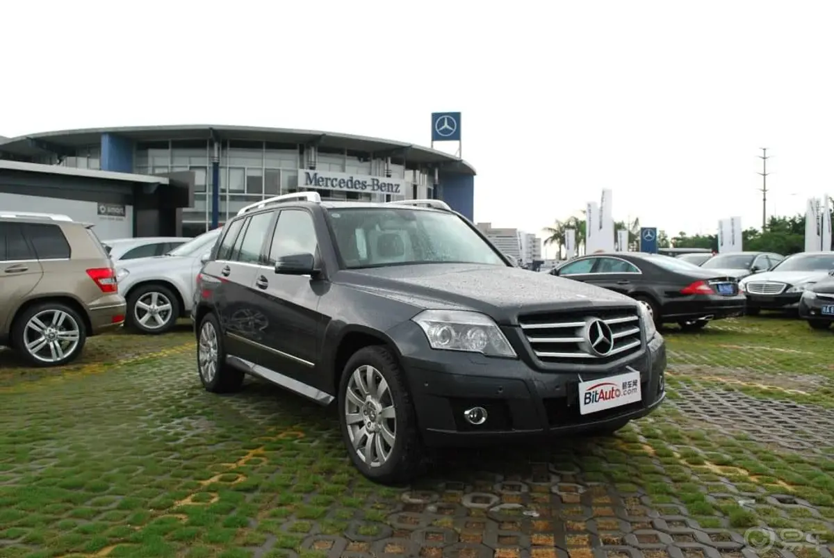 奔驰GLK级(进口)GLK 300 4MATIC 豪华型外观