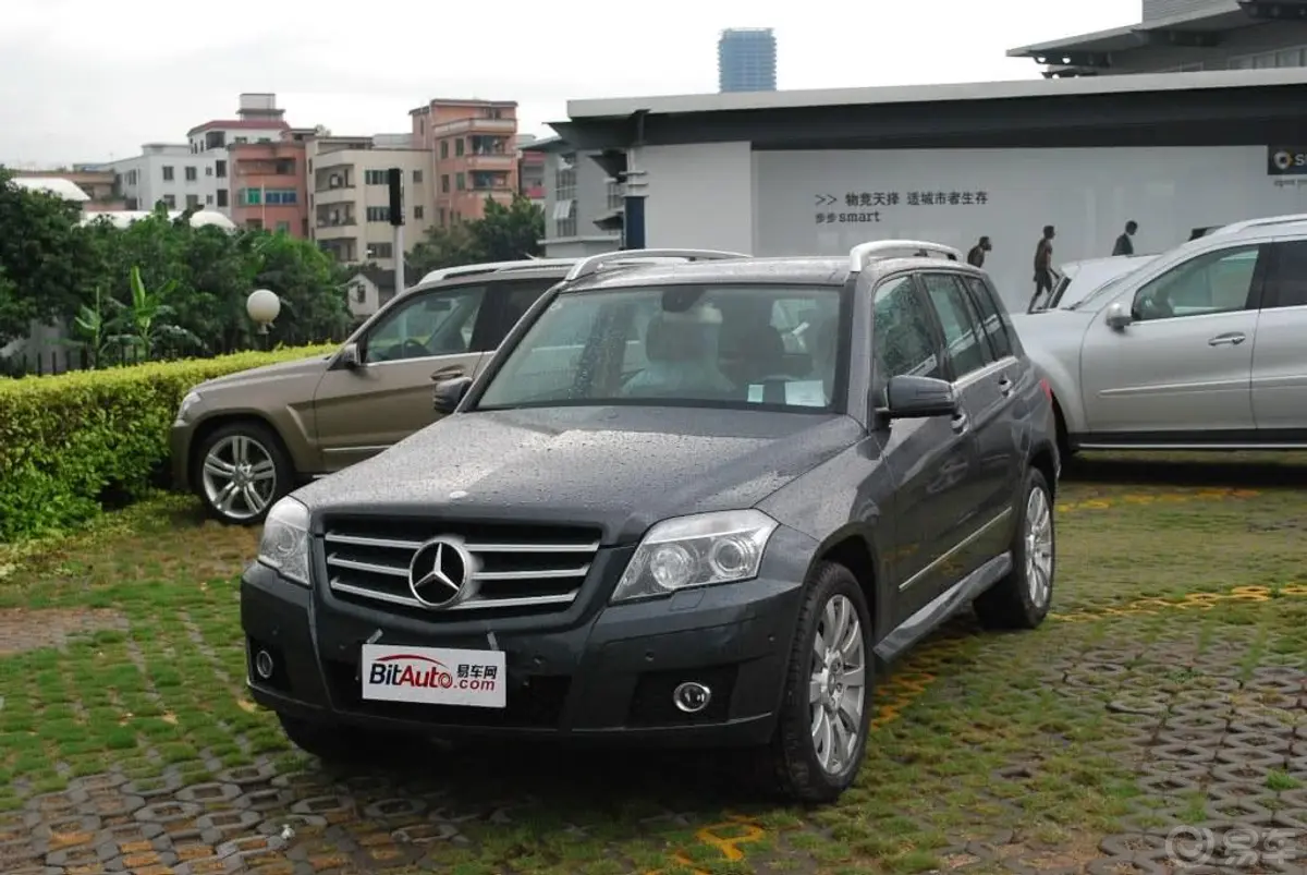 奔驰GLK级(进口)GLK 300 4MATIC 豪华型外观