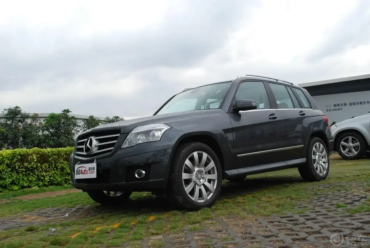 奔驰GLK级(进口)GLK 300 4MATIC 豪华型外观