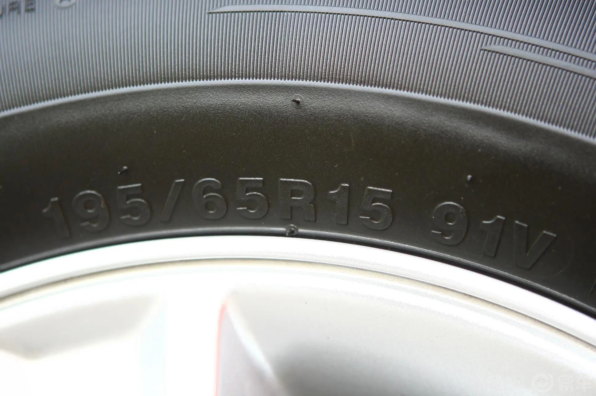 骏捷FSV1.5MT舒适型轮胎规格