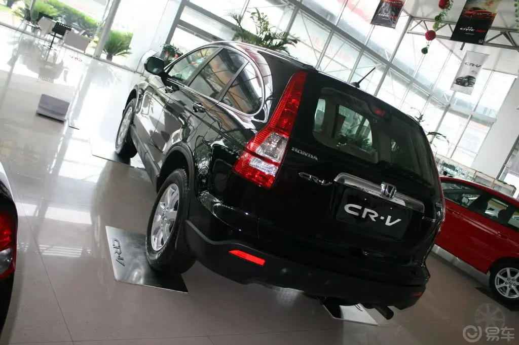 本田CR-V2.4尊贵版自动档 VTi—S AT外观