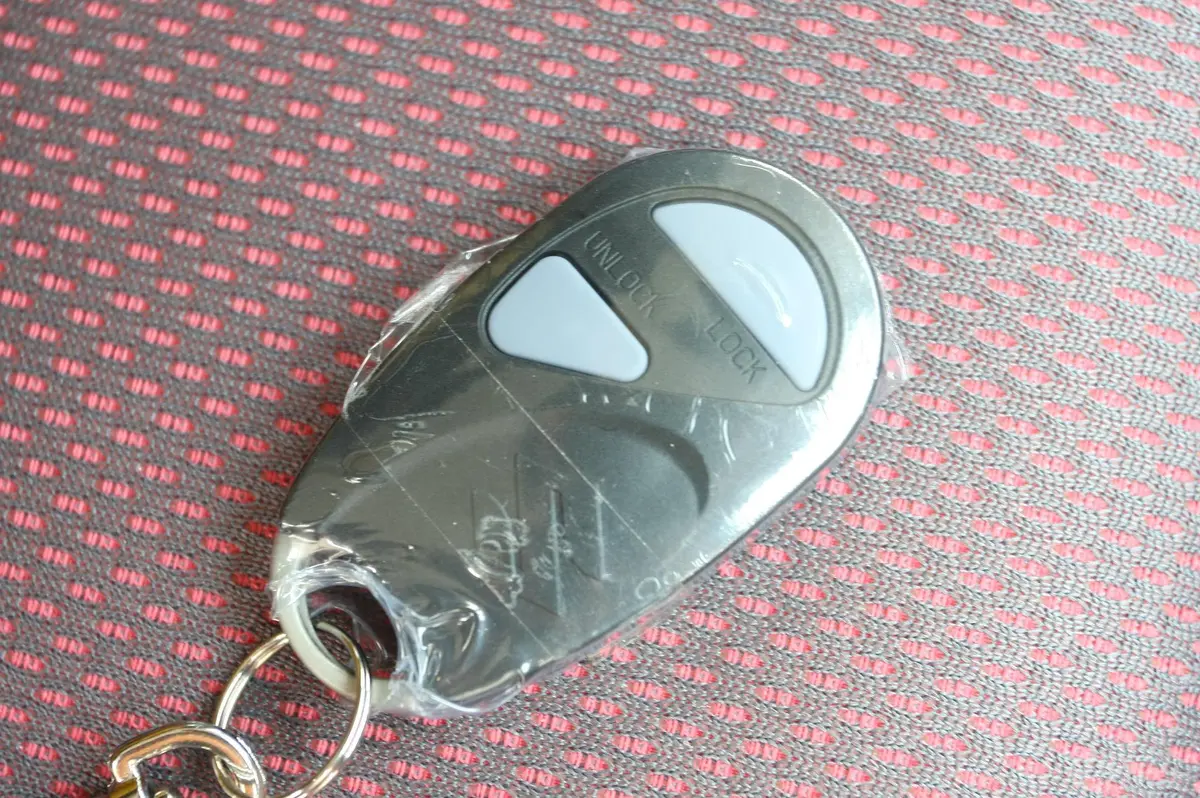 北斗星1.4L系列 CH7140 豪华钥匙（背面，按键）