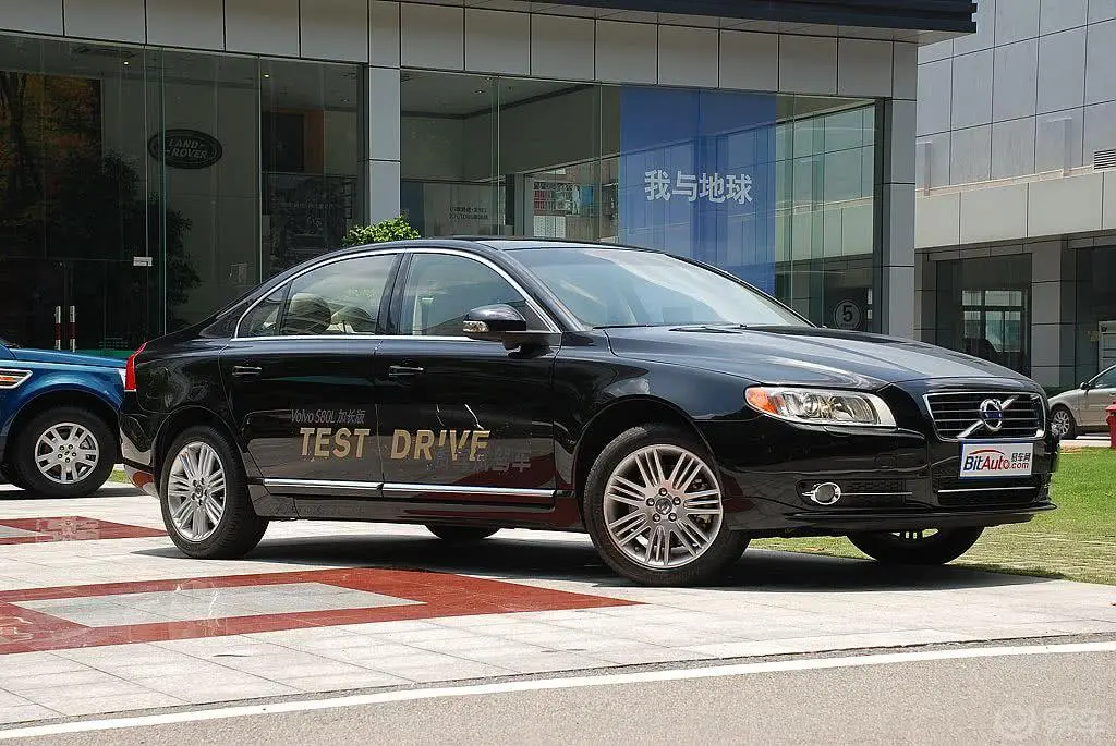 沃尔沃S80L3.0 T6 AWD 智尊版外观