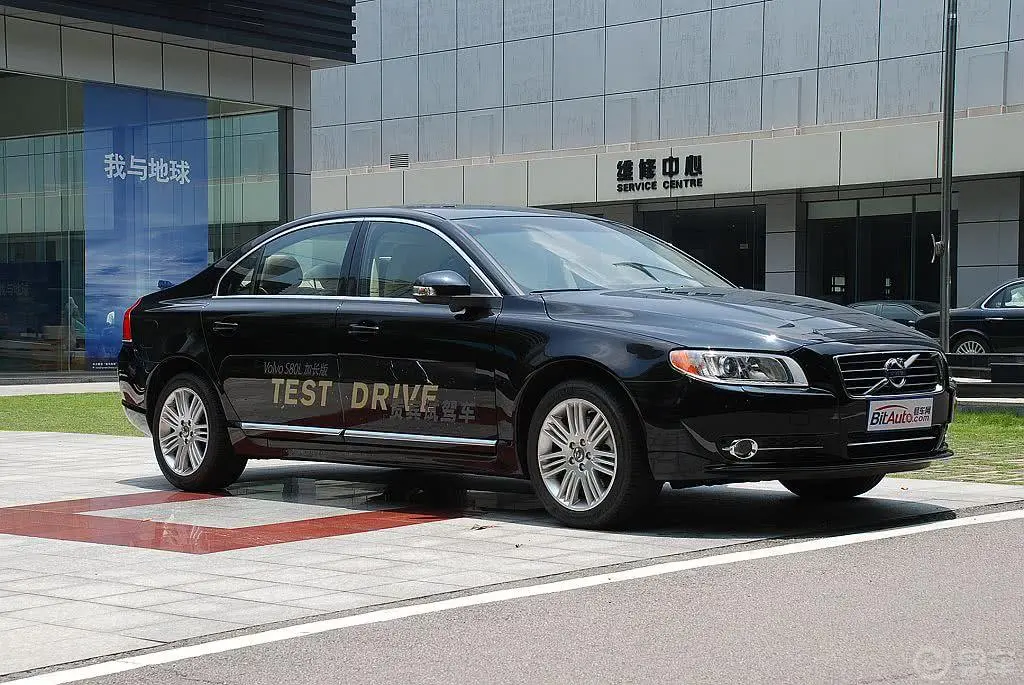 沃尔沃S80L3.0 T6 AWD 智尊版外观