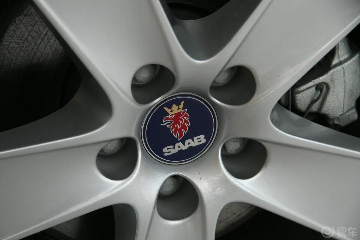 Saab 9-3Aero 2.8TS运动轿车外观