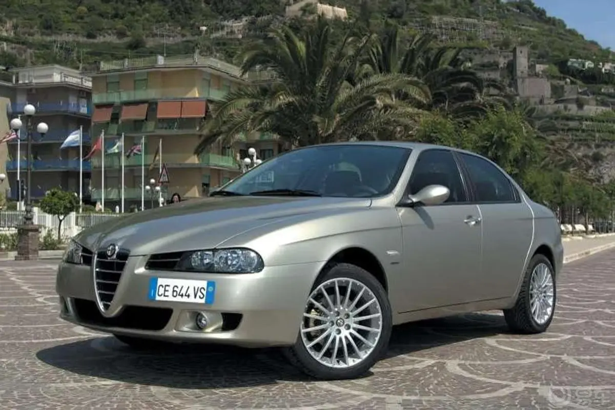 ALFA 156156 2.0外观