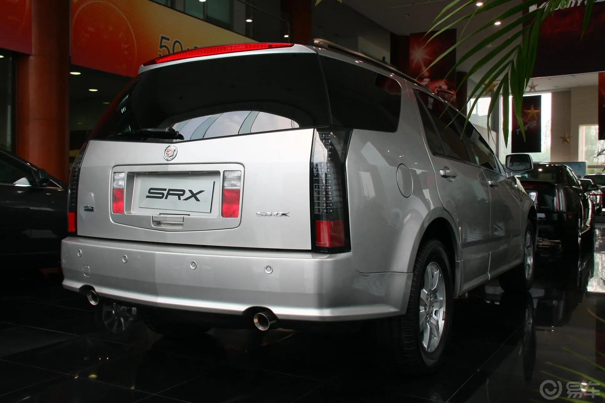 凯迪拉克SRX3.6L V6 四驱外观