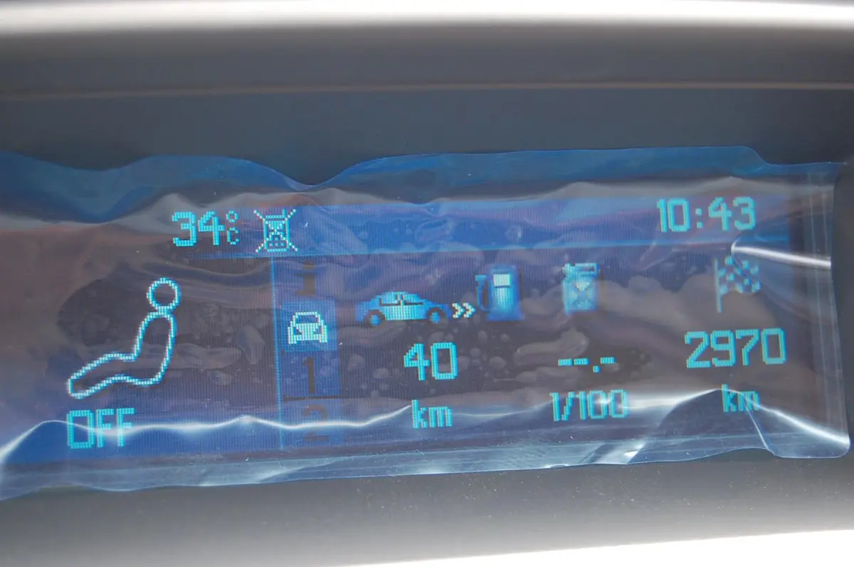 雪铁龙C6(进口)C6 3.0i V6空调显示屏
