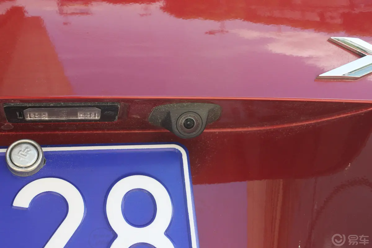 宝马X6xDrive35i 豪华型倒车影像摄像头