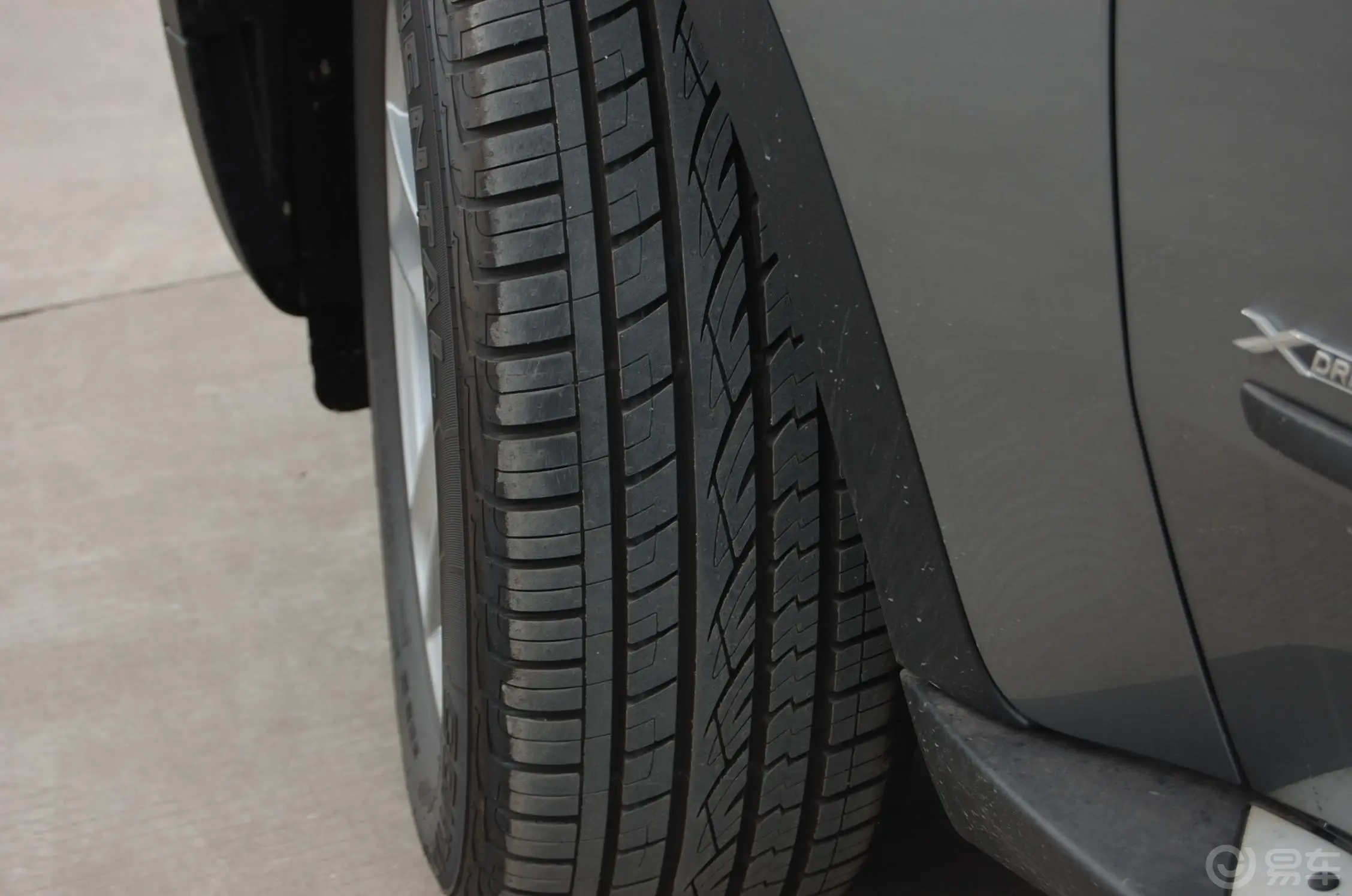 宝马X5(进口)xDrive30i 领先型轮胎花纹