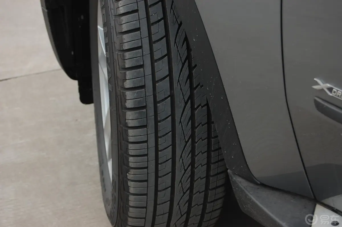 宝马X5(进口)xDrive30i 领先型轮胎花纹