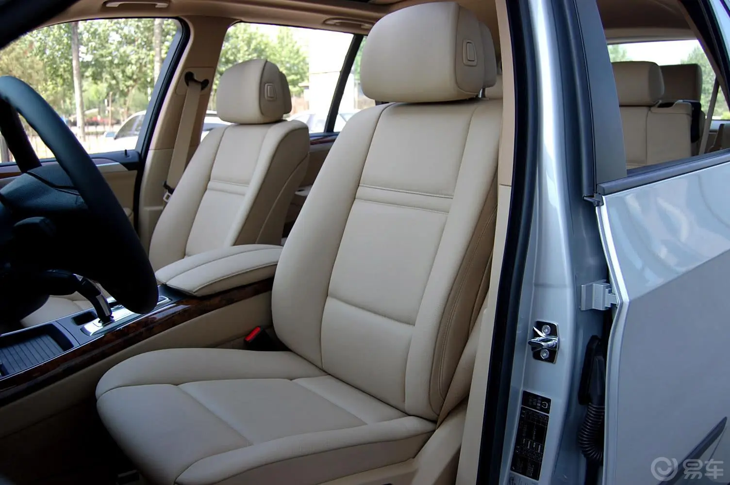 宝马X5(进口)xDrive30i 领先型驾驶员座椅