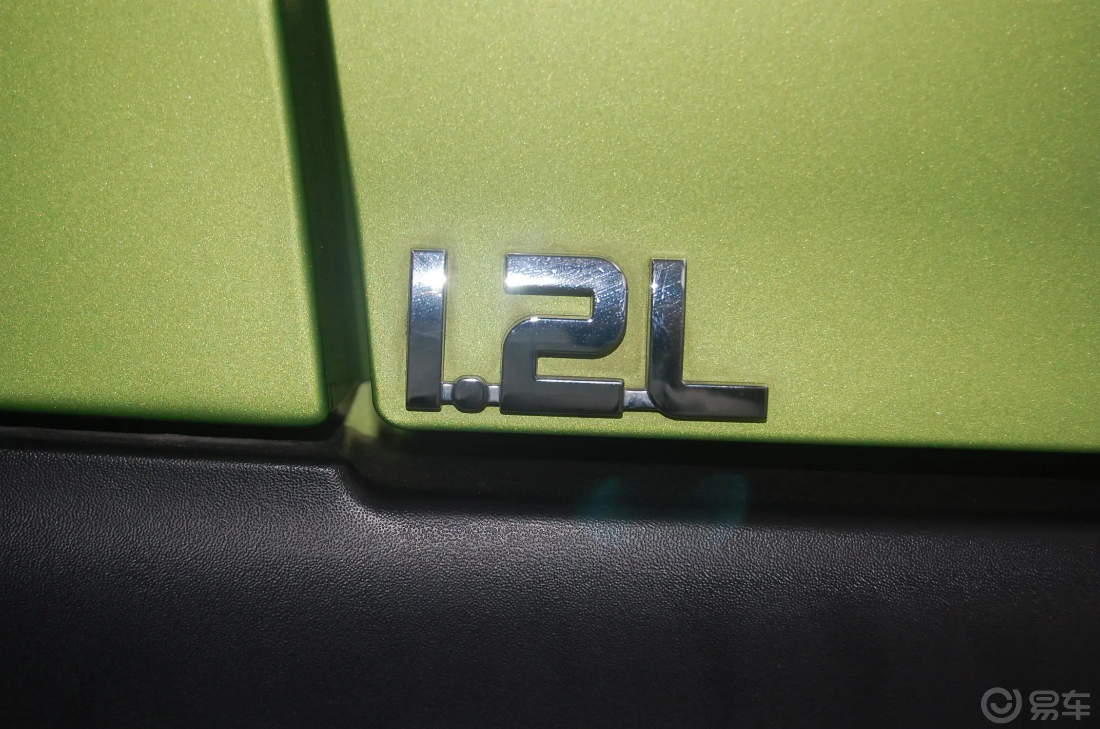 乐驰P—TEC 1.2MT 优越型尾标