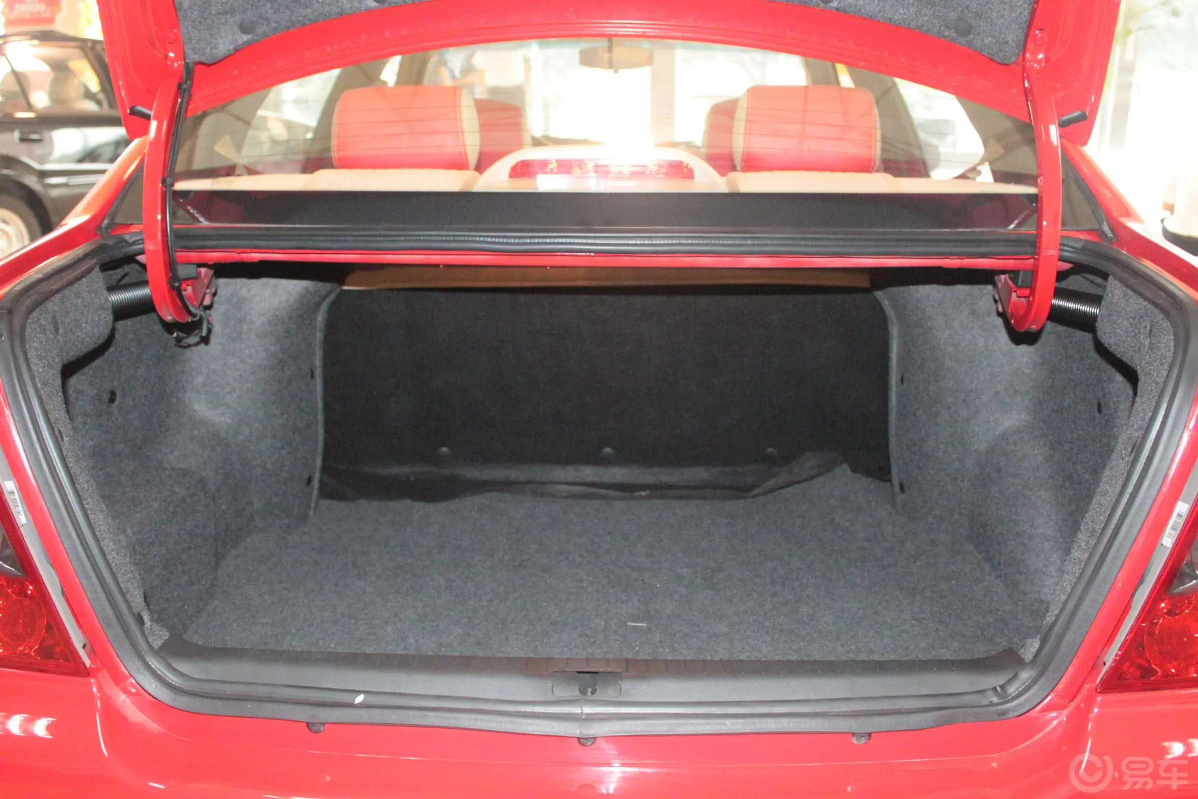 自由舰经典版 1.3L—MT 基本型行李箱空间