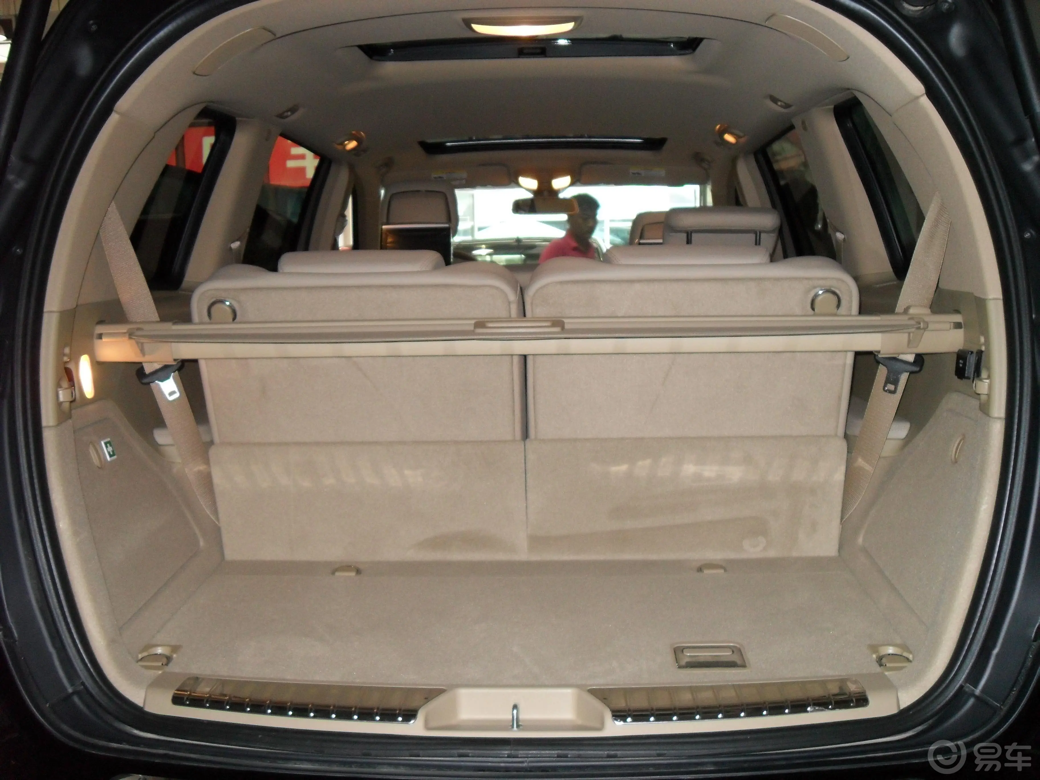 奔驰GL级GL350 Blue TEC 北美版行李箱空间