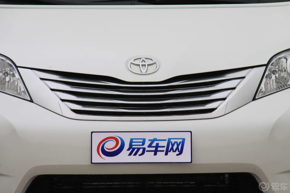 Sienna3.5L 基本型外观