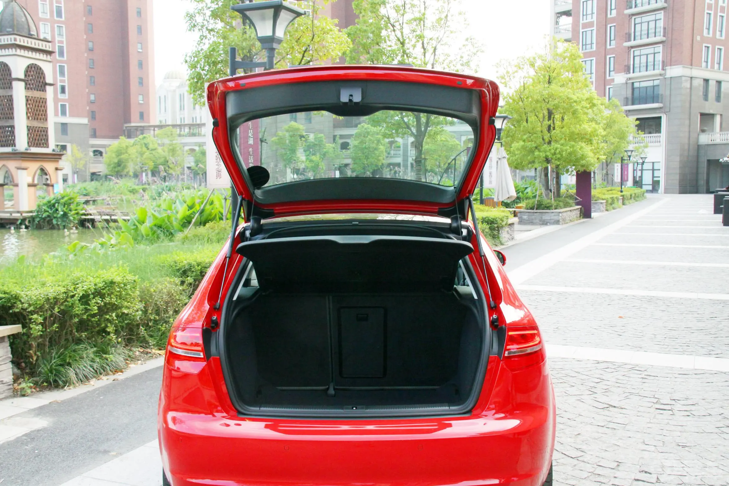 奥迪A3(进口)Sportback 1.4T 舒适型空间