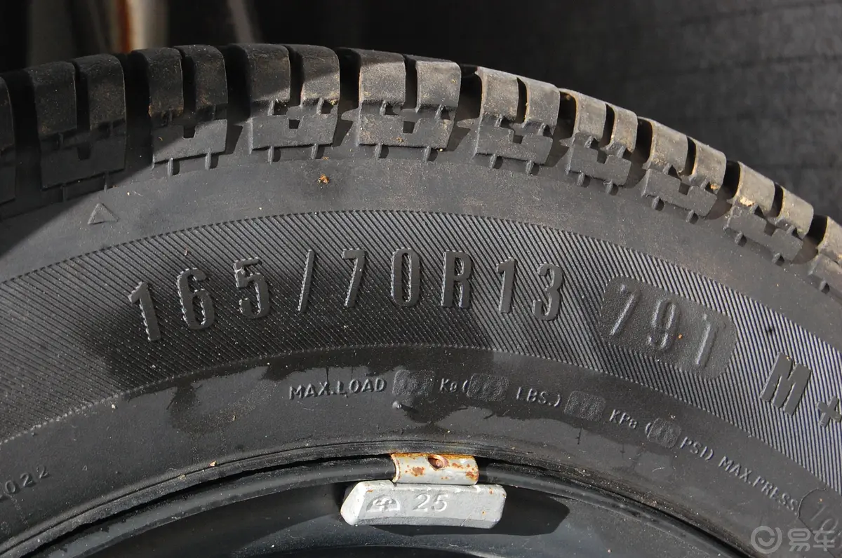 夏利N51.0L 手动 标准型 国三+OBD轮胎规格