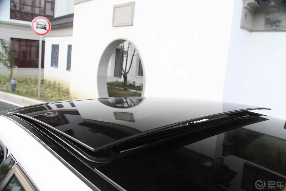 奥迪A3(进口)Sportback 1.4T 豪华型天窗（前）