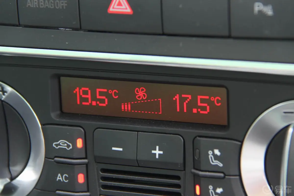 奥迪A3(进口)Sportback 1.4T 豪华型空调显示屏