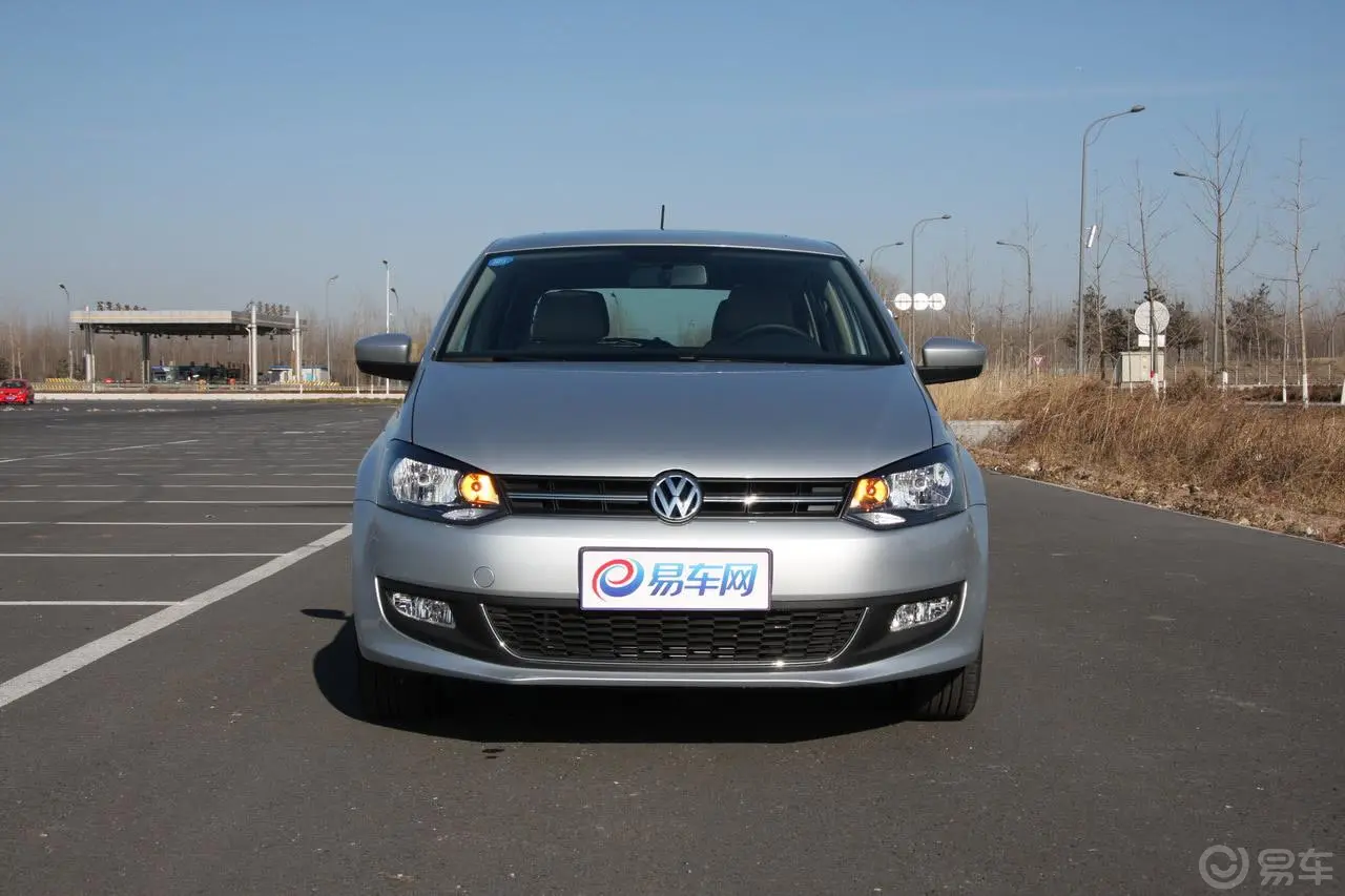 Polo1.6L 自动 致酷版外观