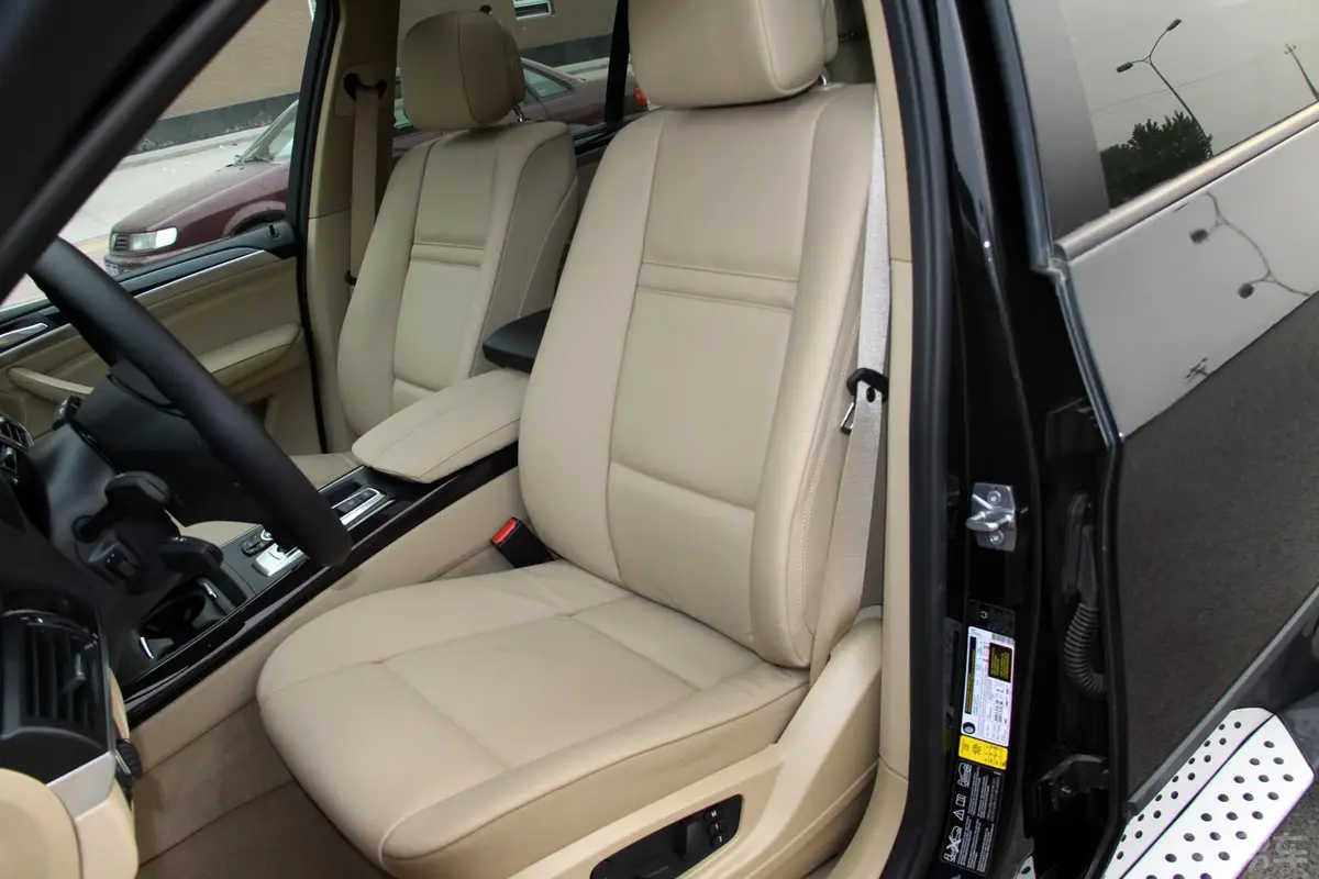 宝马X5(进口)xDrive35i  美规版驾驶员座椅