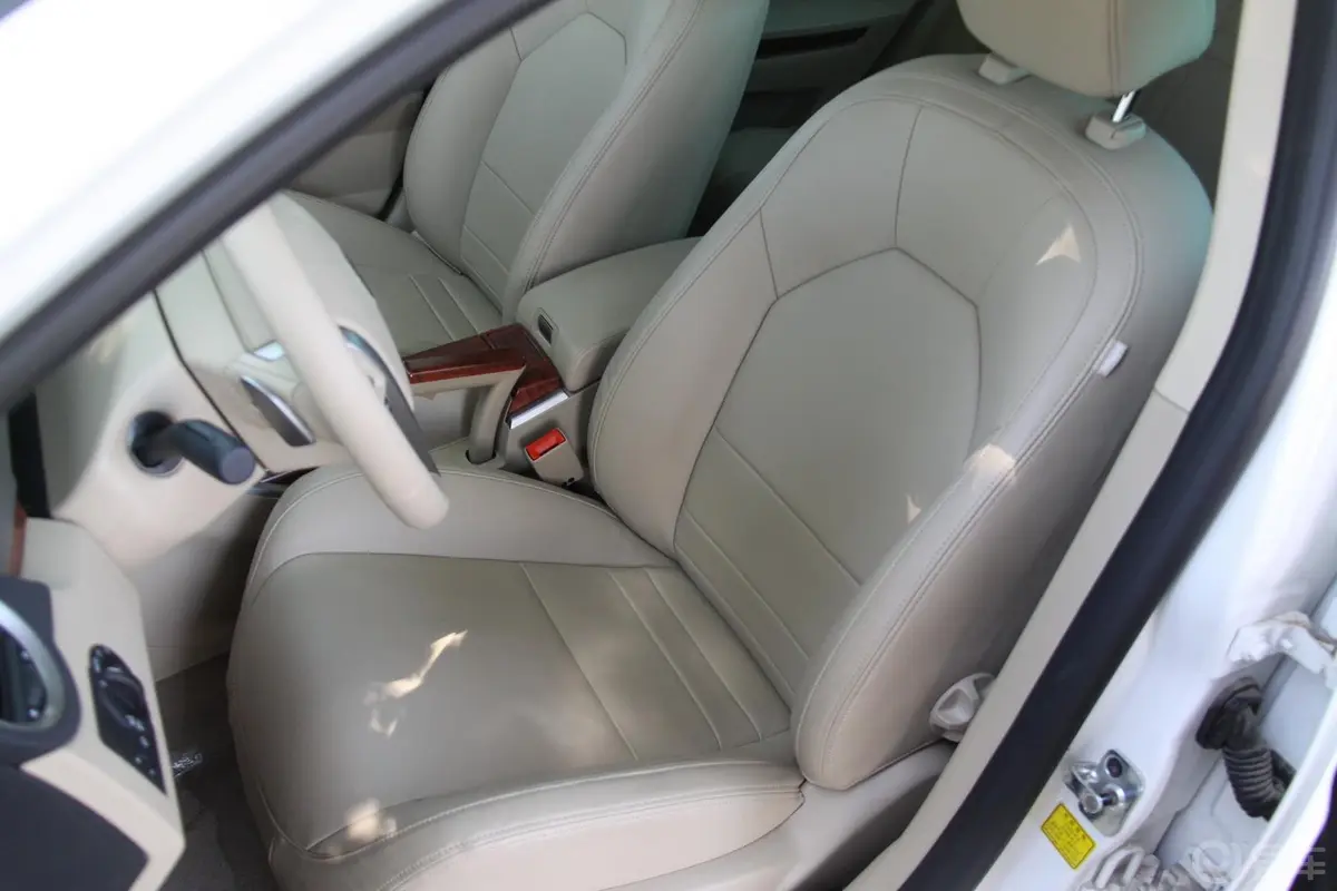 MG6Saloon 1.8T 自动 豪华版驾驶员座椅