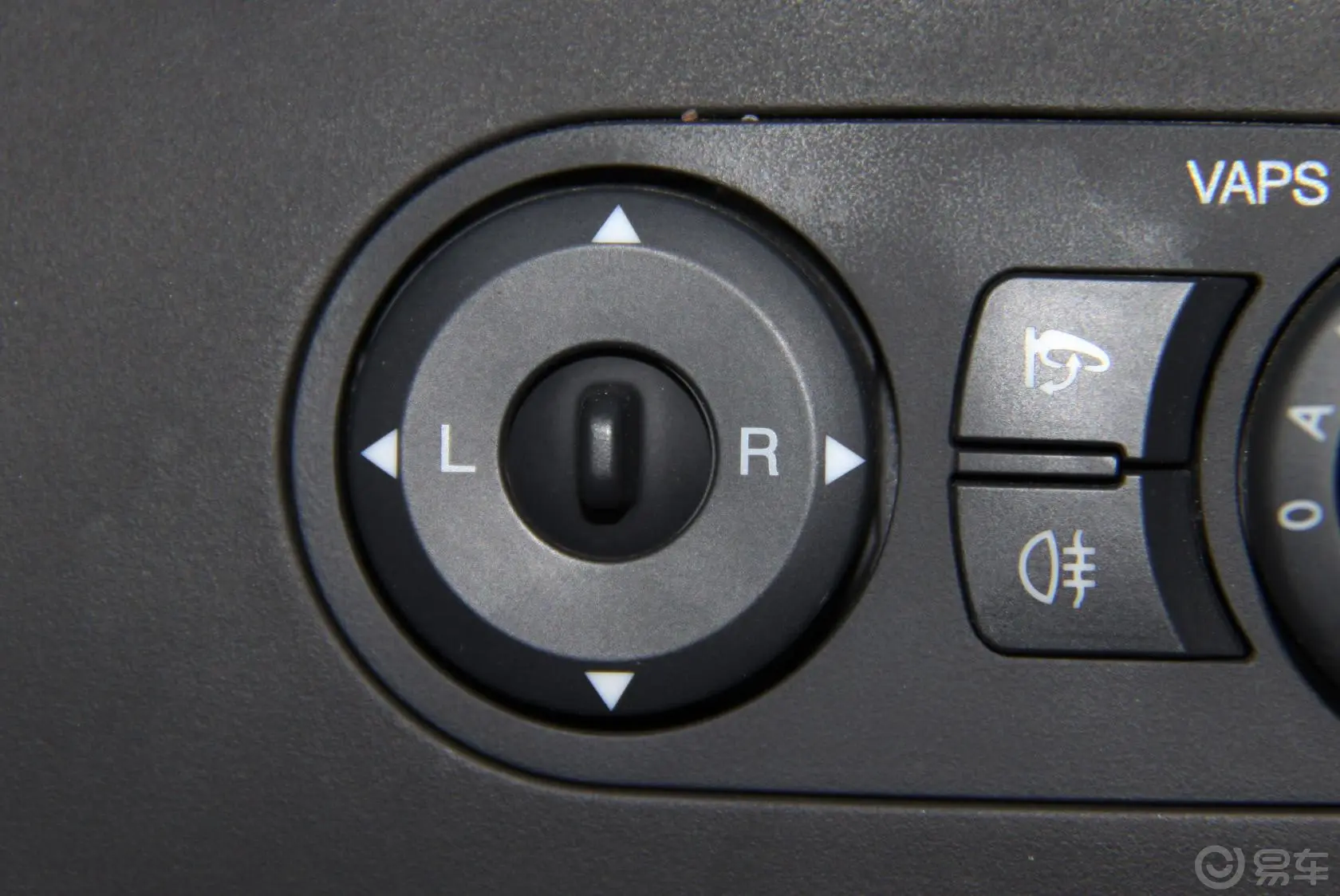 景程1.8L 自动 SX 豪华版外后视镜控制键