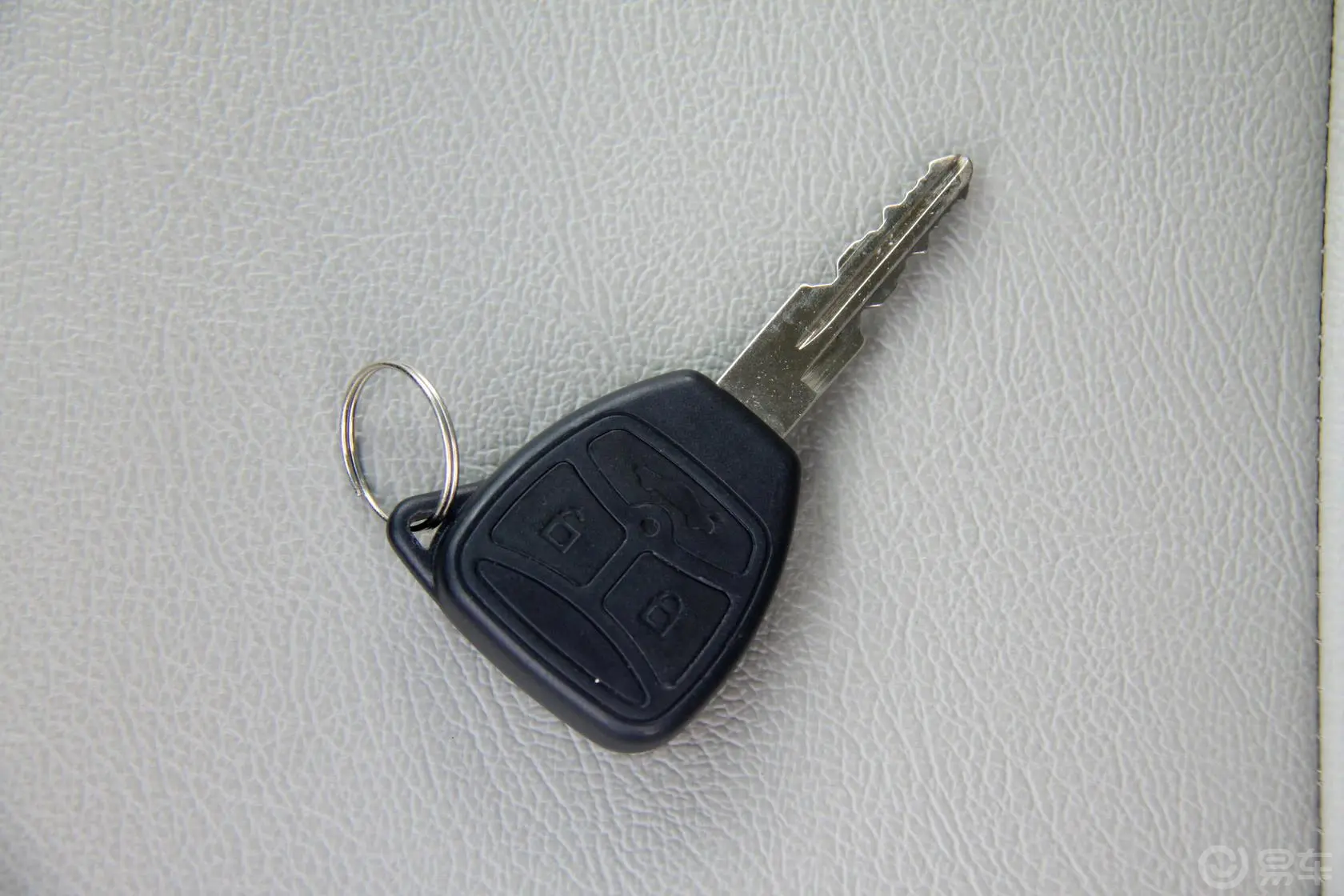 众泰Z2001.3L MT 舒适型钥匙
