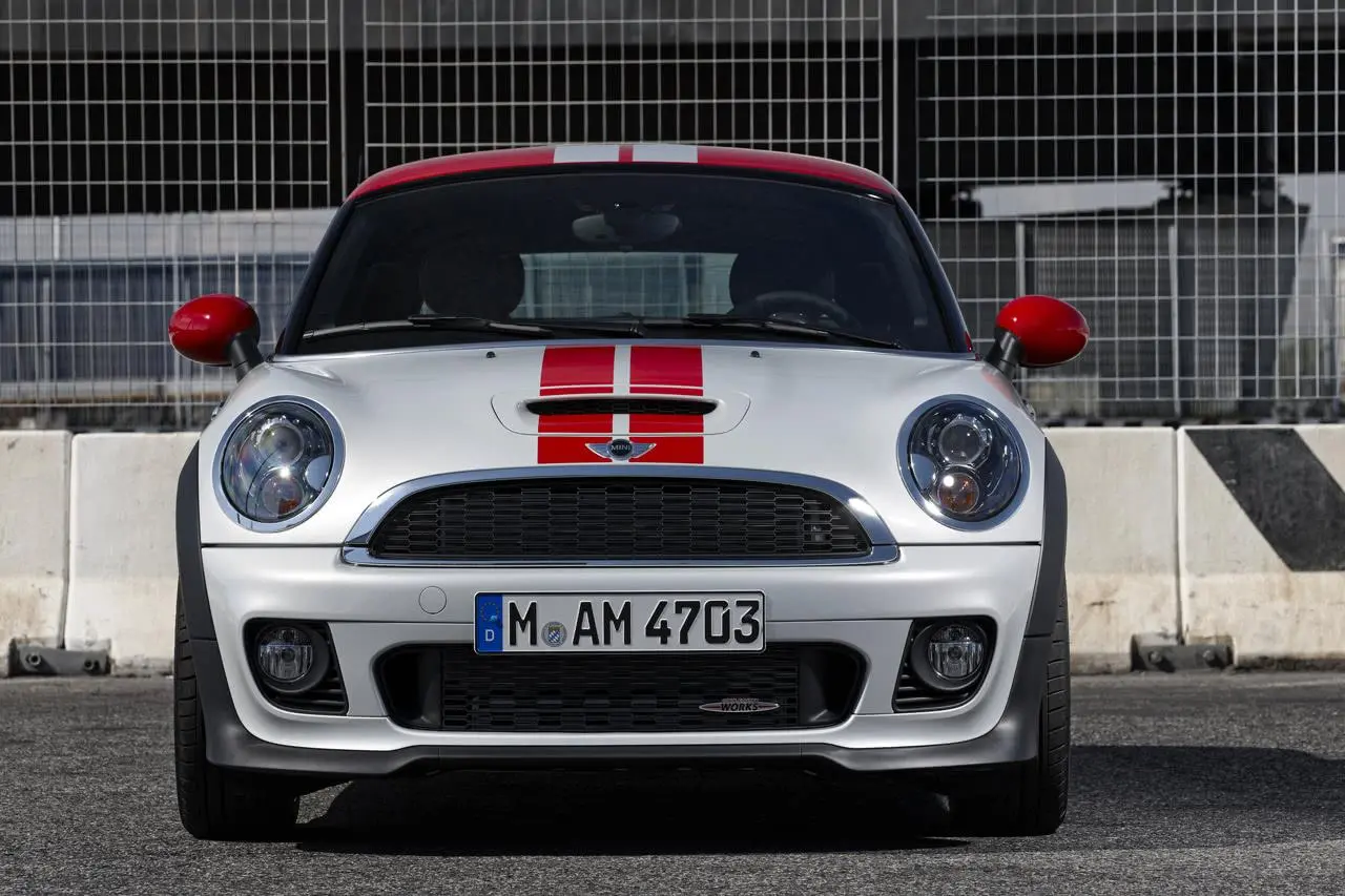 MINI JCW COUPE