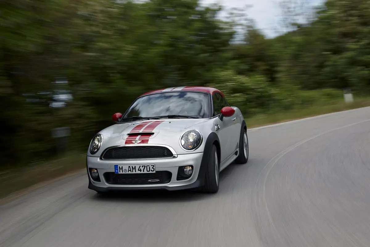 MINI JCW COUPE