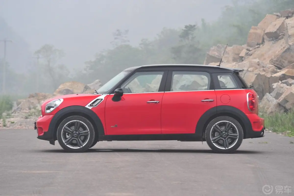 MINI COUNTRYMAN1.6T COOPER S All 4外观