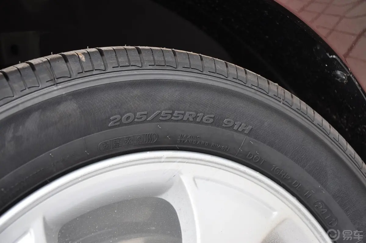 福瑞迪1.6L 手动 GLS轮胎规格