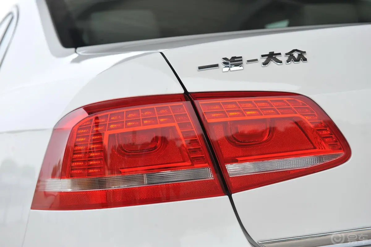 迈腾B7L 1.8TSI DSG尊贵型外观