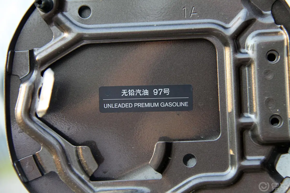 楼兰3.5L V6 CVT外观