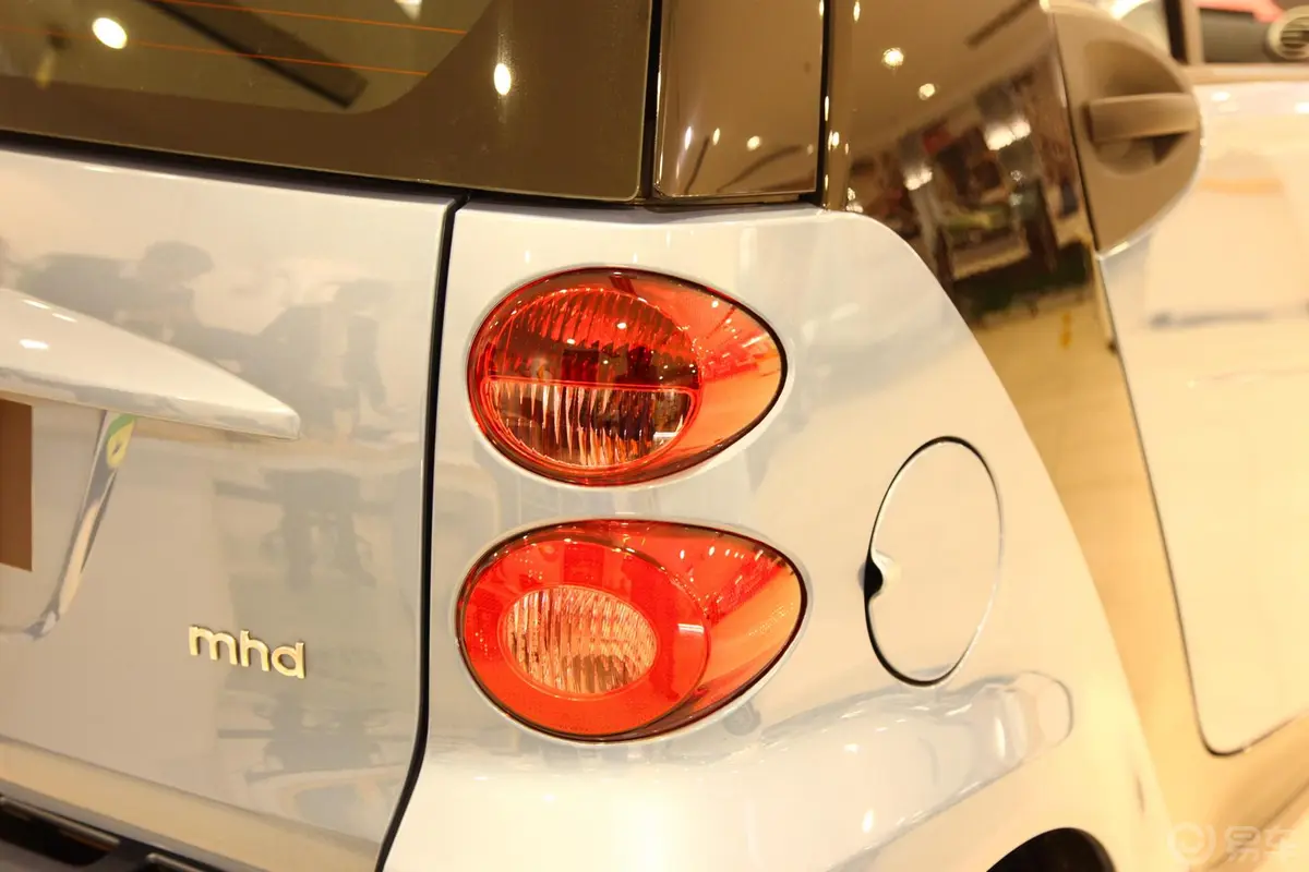 smart fortwo52kw mhd 硬顶 标准版外观