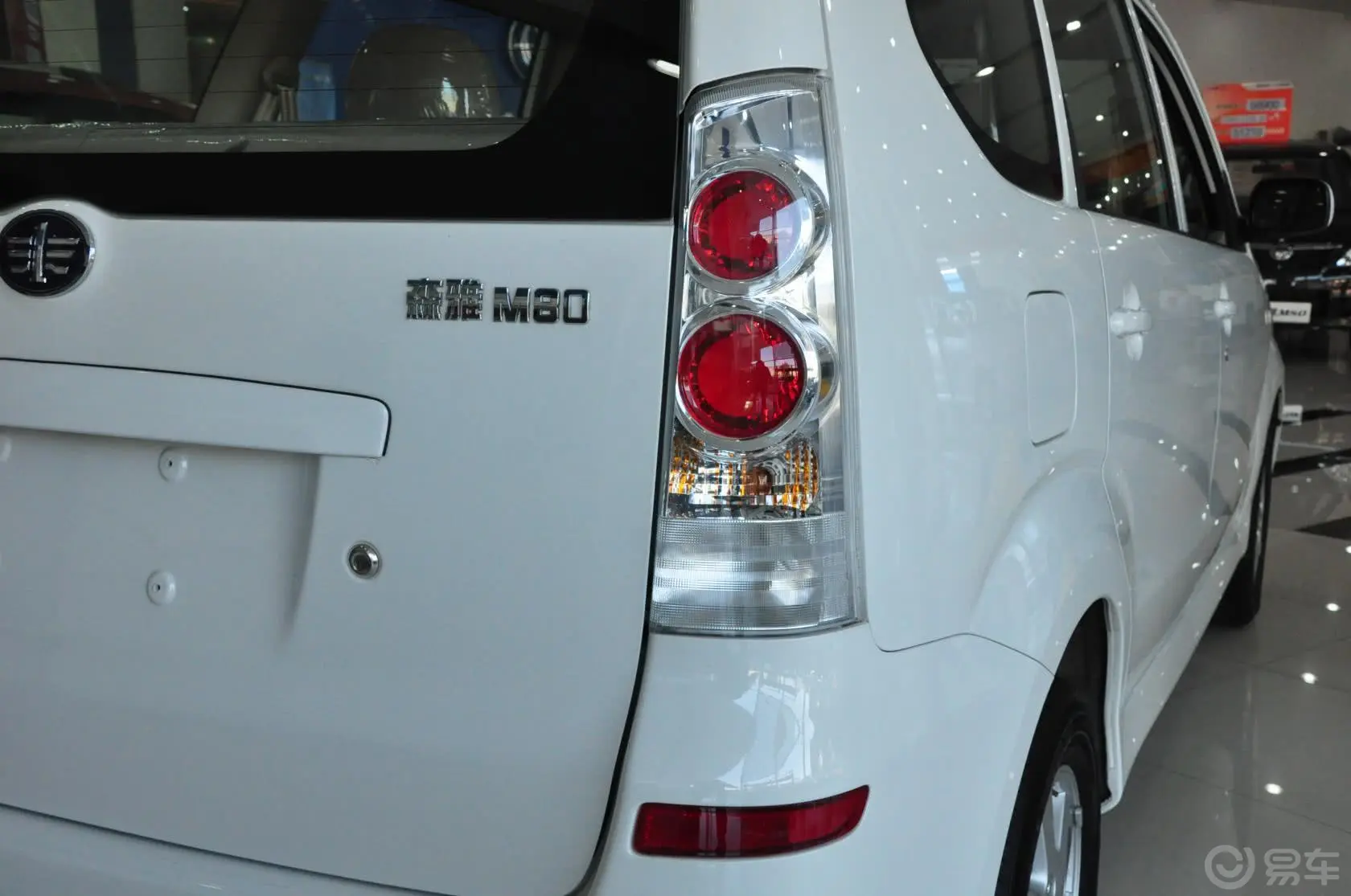 森雅M801.3L 特装版 5MT 7座 国四外观