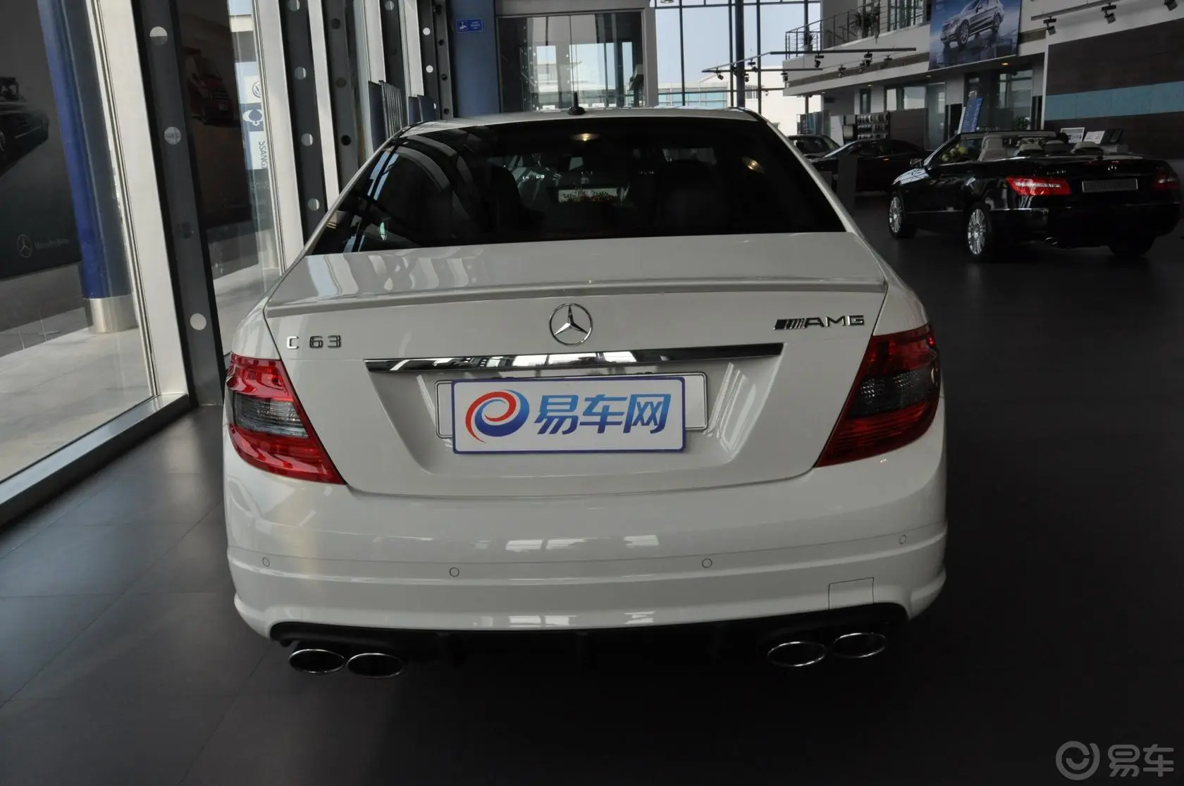 奔驰C级 AMGC 63 AMG 动感型增强版外观