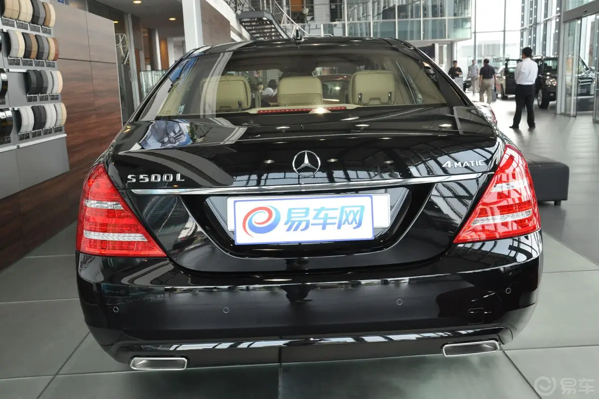 奔驰S级S 500 L 4MATIC外观