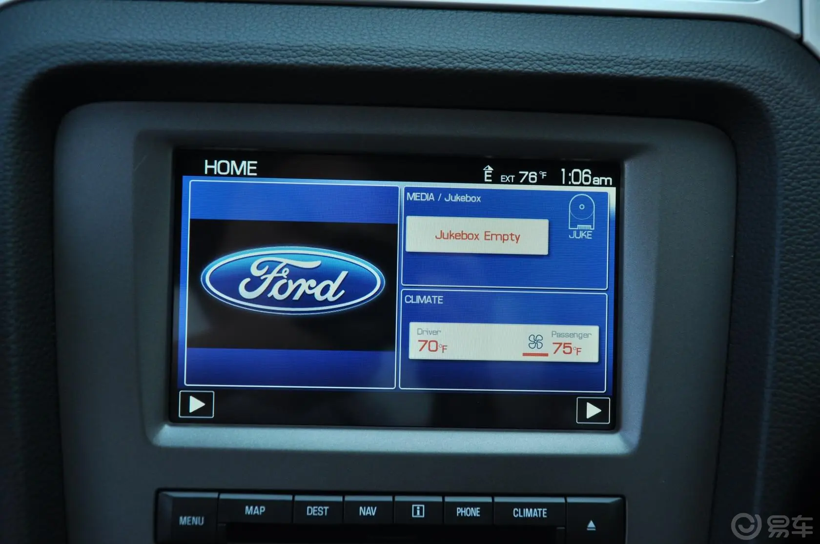 Mustang3.7L 自动 俱乐部版 硬顶音响显示屏