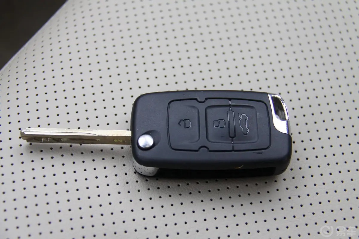 吉利GC71.8L 自动 DVVT 舒适型钥匙