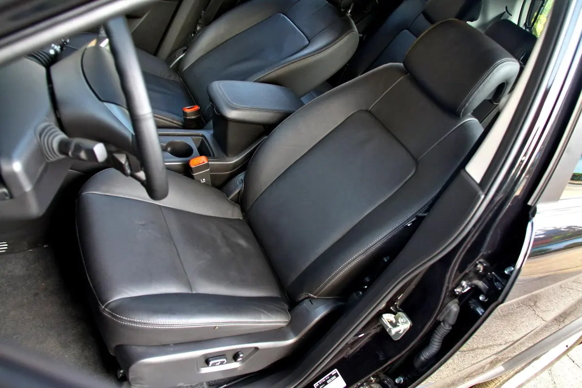 科帕奇(进口)2.4L 自动 7座 旗舰版驾驶员座椅