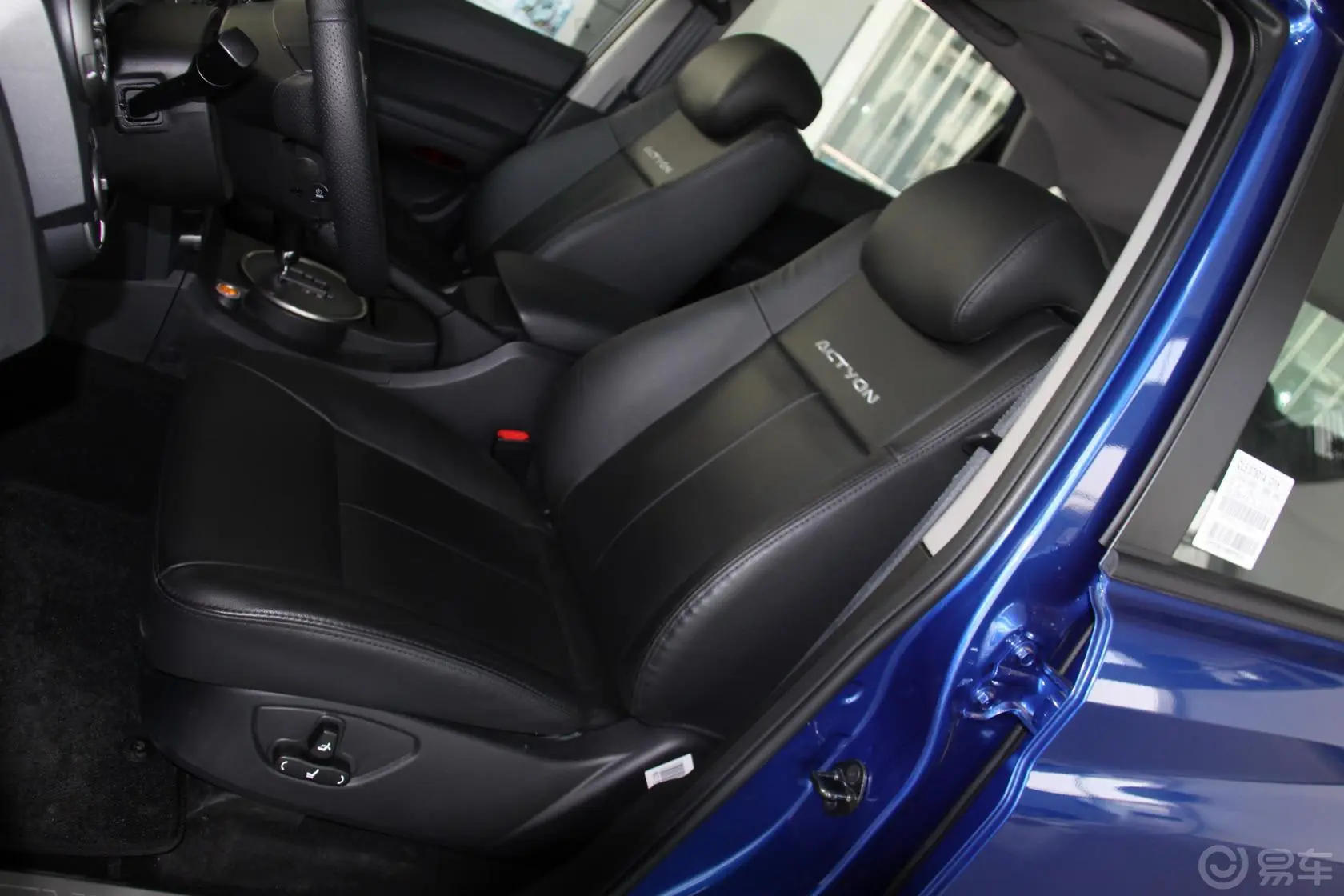 爱腾2.3L 自动 四驱豪华导航版 汽油驾驶员座椅