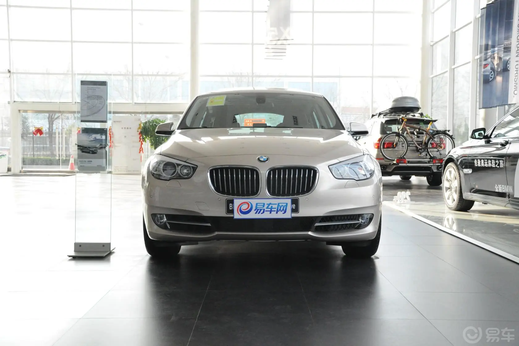 宝马5系GT535i xDrive 豪华型外观