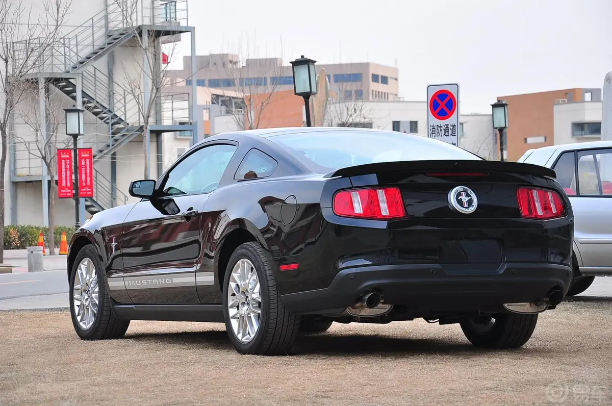 Mustang3.7L V6 202A外观