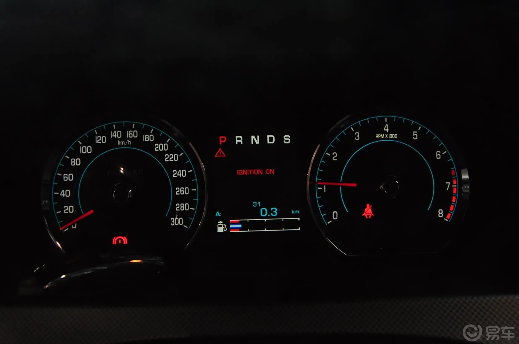 捷豹XKXKR 5.0L 手自一体 V8机械增压敞篷跑车仪表盘背光显示