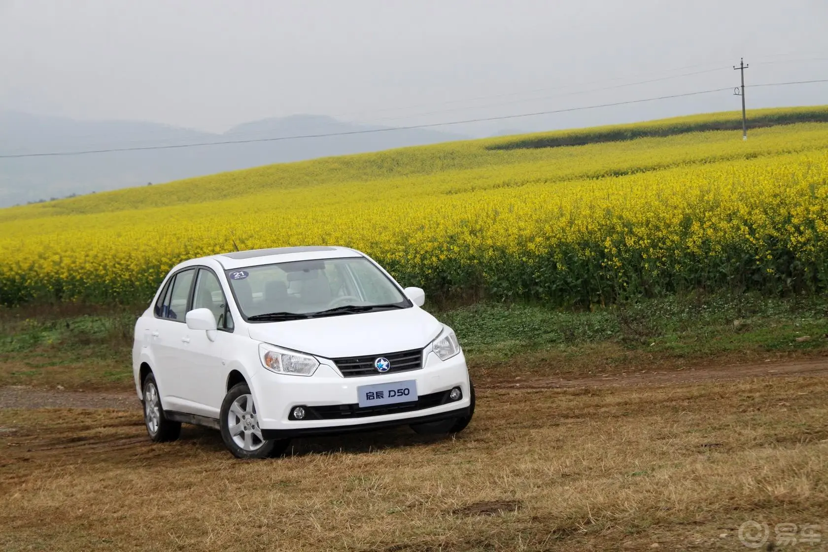 启辰D501.6L 手动 尊贵版外观